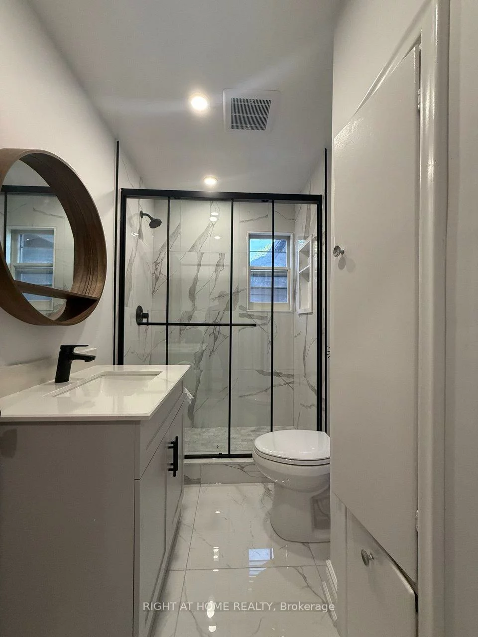 313, Christopher, Holland Landing, East Gwillimbury