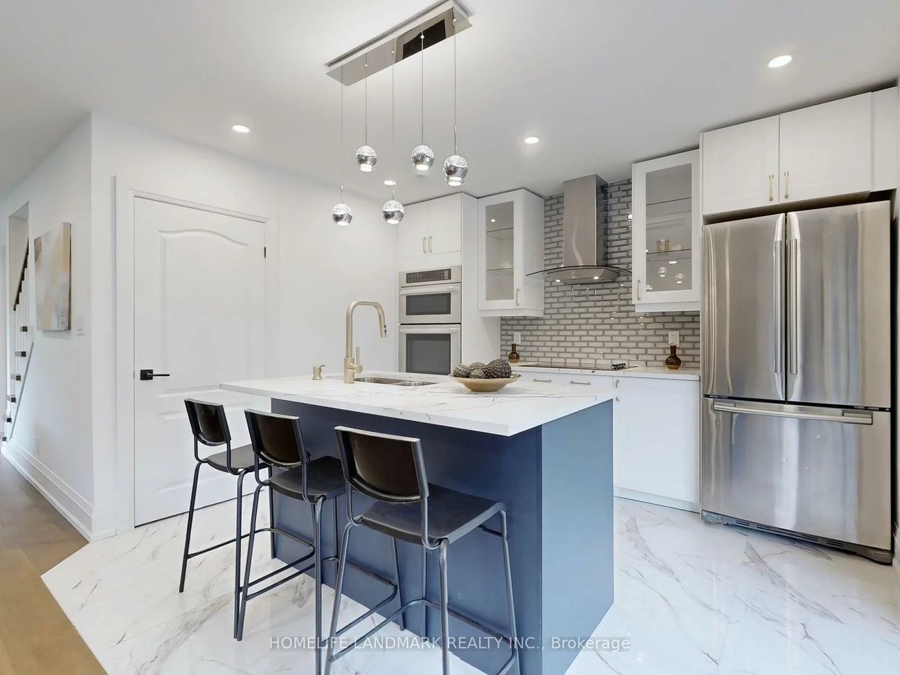 1661, Mount Albert, Sharon, East Gwillimbury