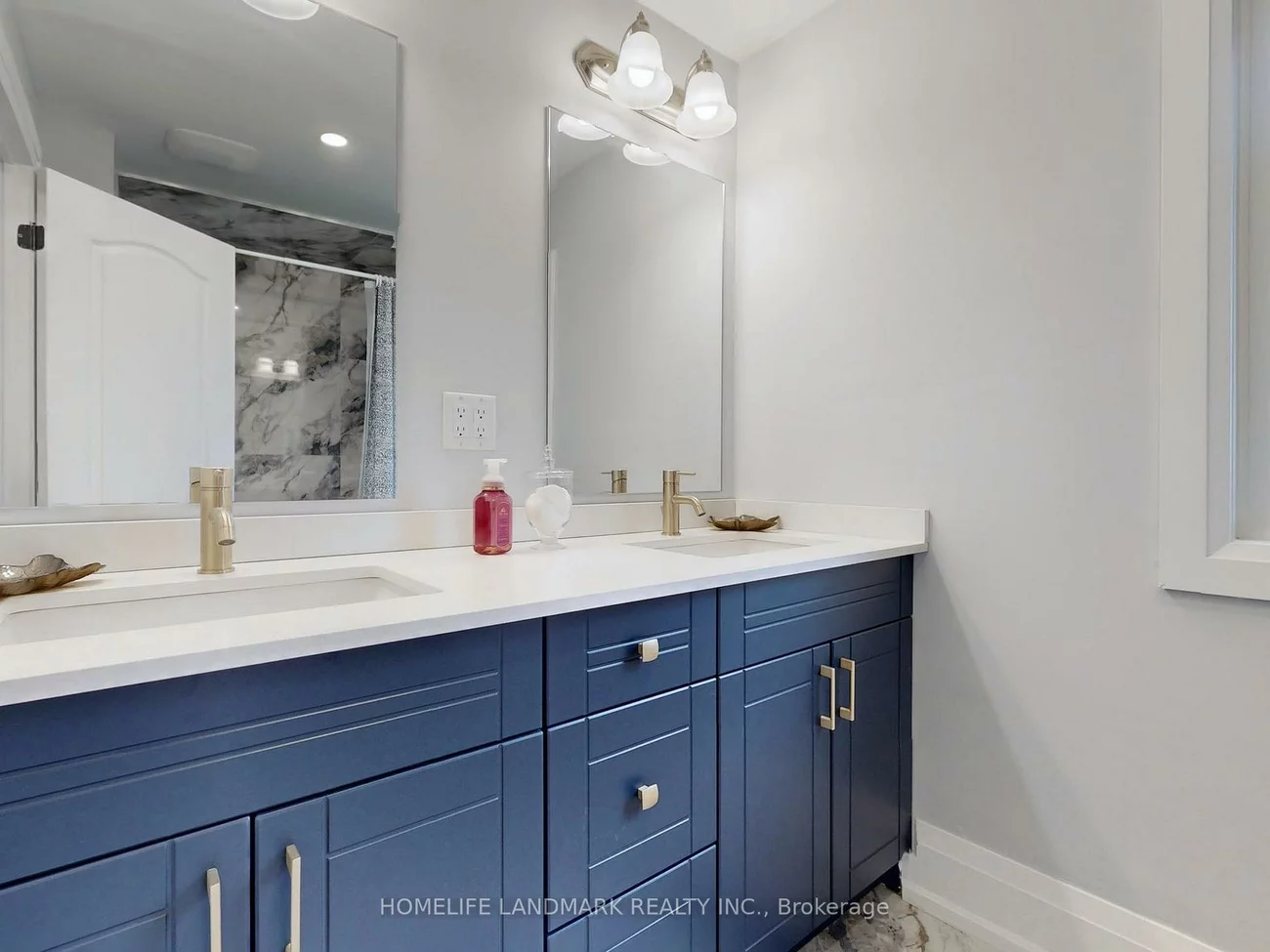 1661, Mount Albert, Sharon, East Gwillimbury