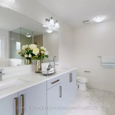 126, Meadow Vista, Holland Landing, East Gwillimbury