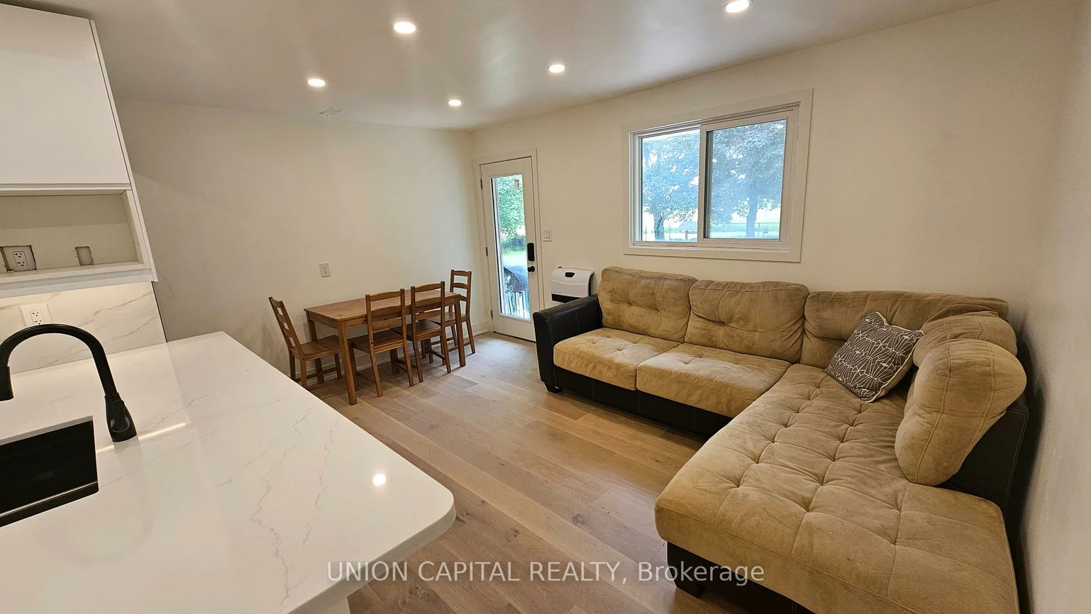 2343, Mount Albert, Rural East Gwillimbury, East Gwillimbury