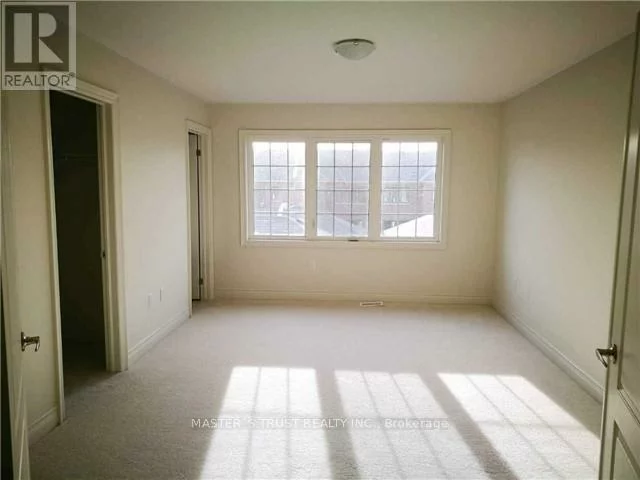 73, Sharonview, Sharon, East Gwillimbury