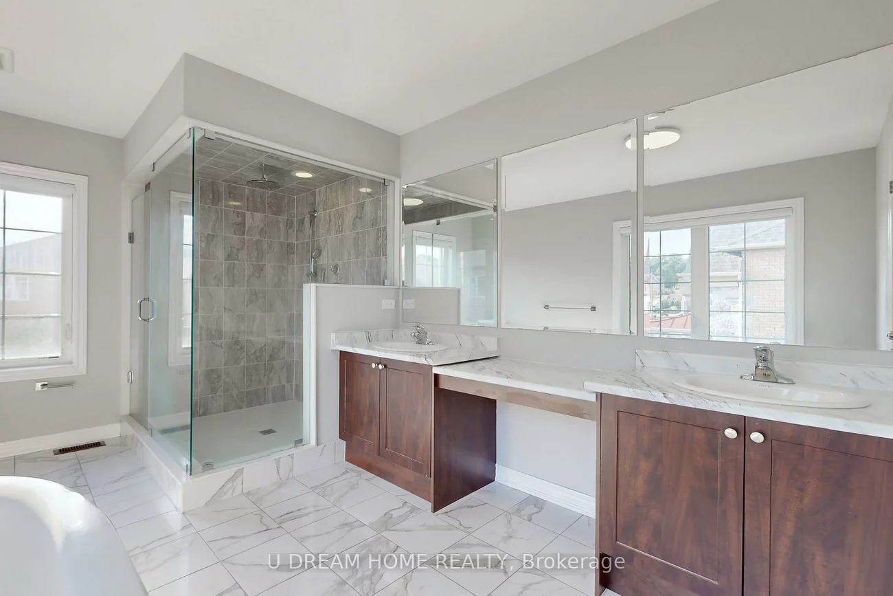 103, Beckett, Holland Landing, East Gwillimbury