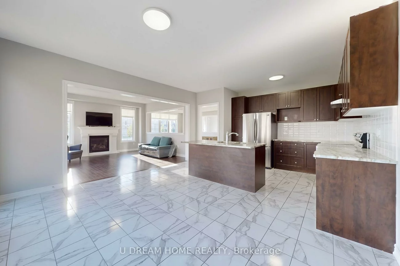 103, Beckett, Holland Landing, East Gwillimbury