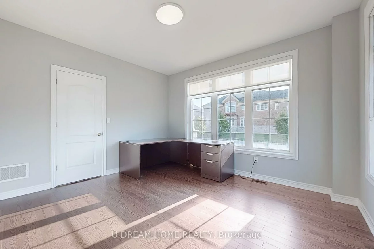103, Beckett, Holland Landing, East Gwillimbury