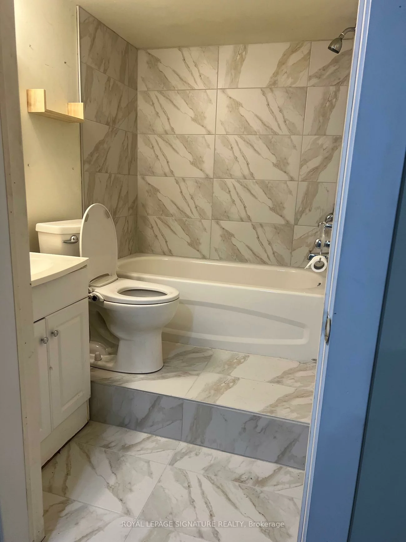 30, West, Holland Landing, East Gwillimbury