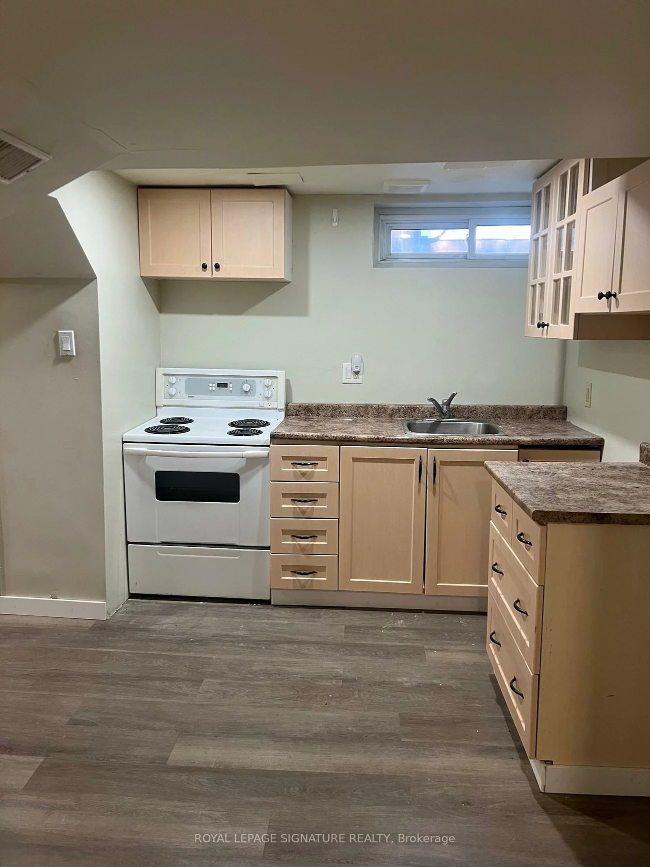 30, West, Holland Landing, East Gwillimbury