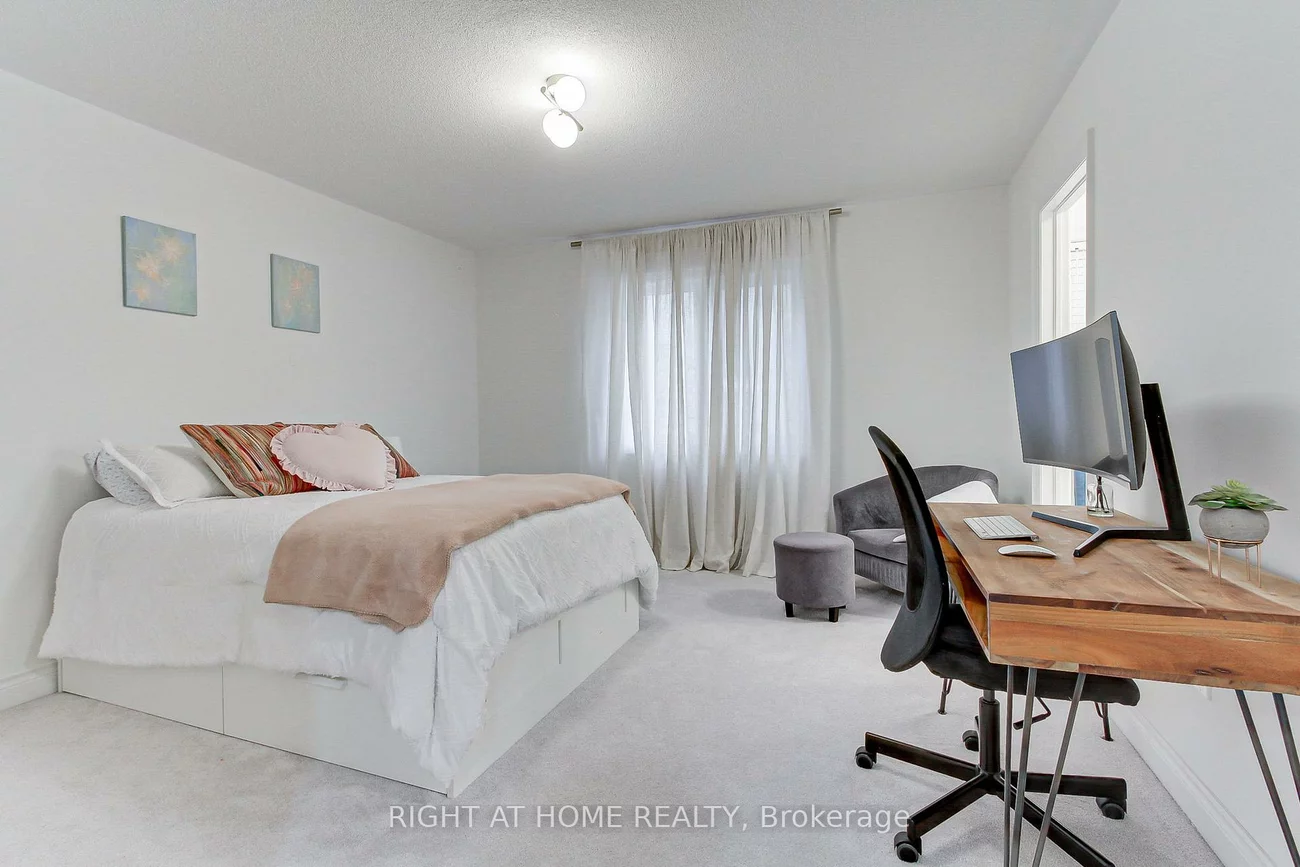 29, Pear Blossom, Holland Landing, East Gwillimbury