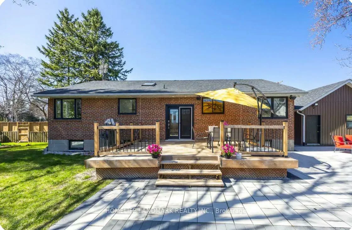 1739, Mount Albert, Sharon, East Gwillimbury
