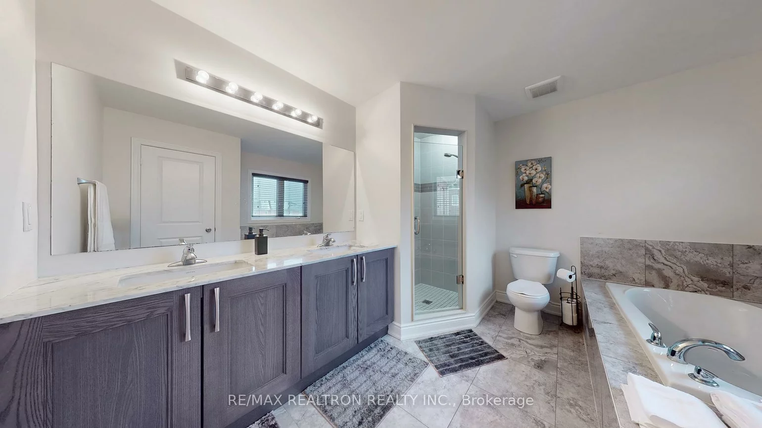 16, Vivian creek, Mt Albert, East Gwillimbury