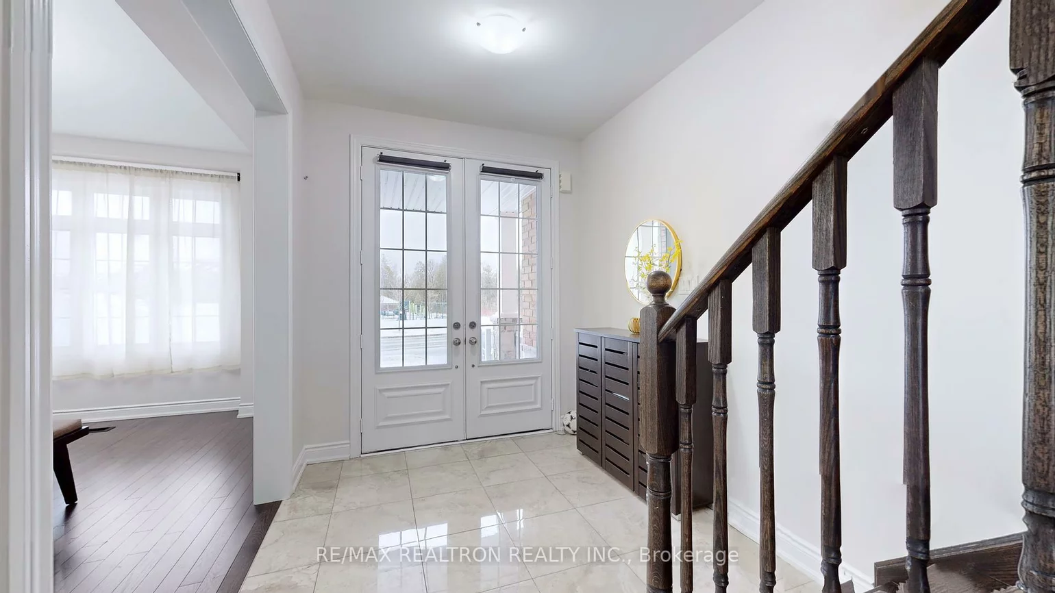 16, Vivian creek, Mt Albert, East Gwillimbury