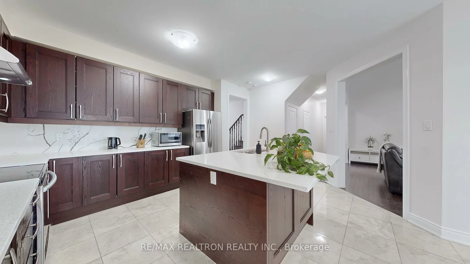 16, Vivian creek, Mt Albert, East Gwillimbury