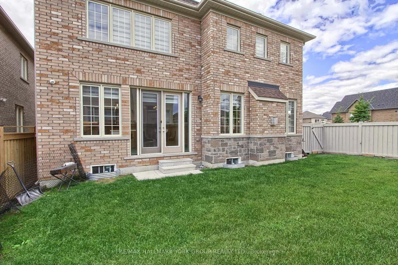 190, Walter English, Queensville, East Gwillimbury