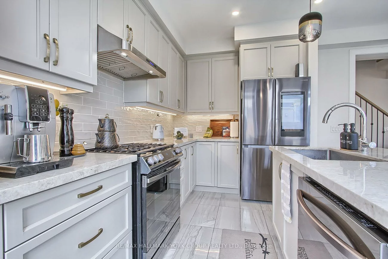 190, Walter English, Queensville, East Gwillimbury