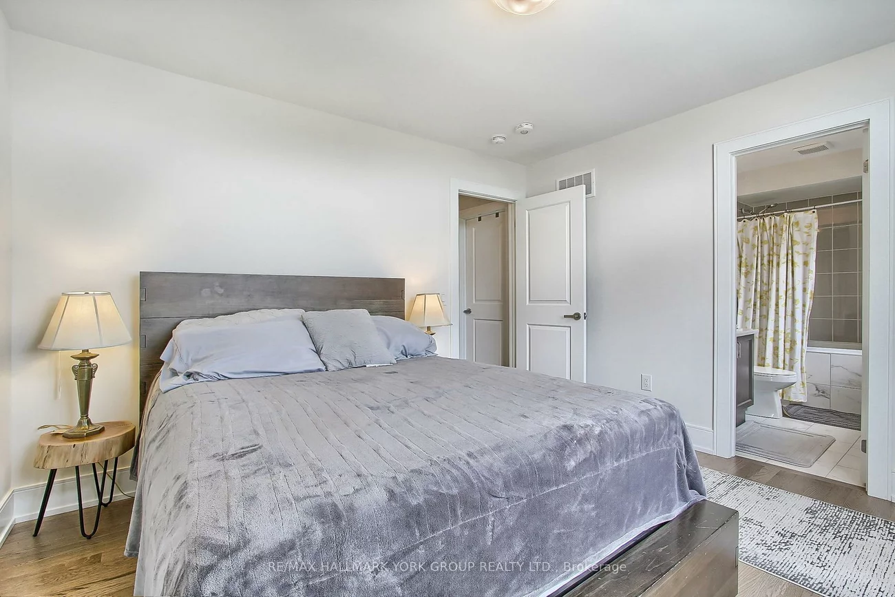190, Walter English, Queensville, East Gwillimbury