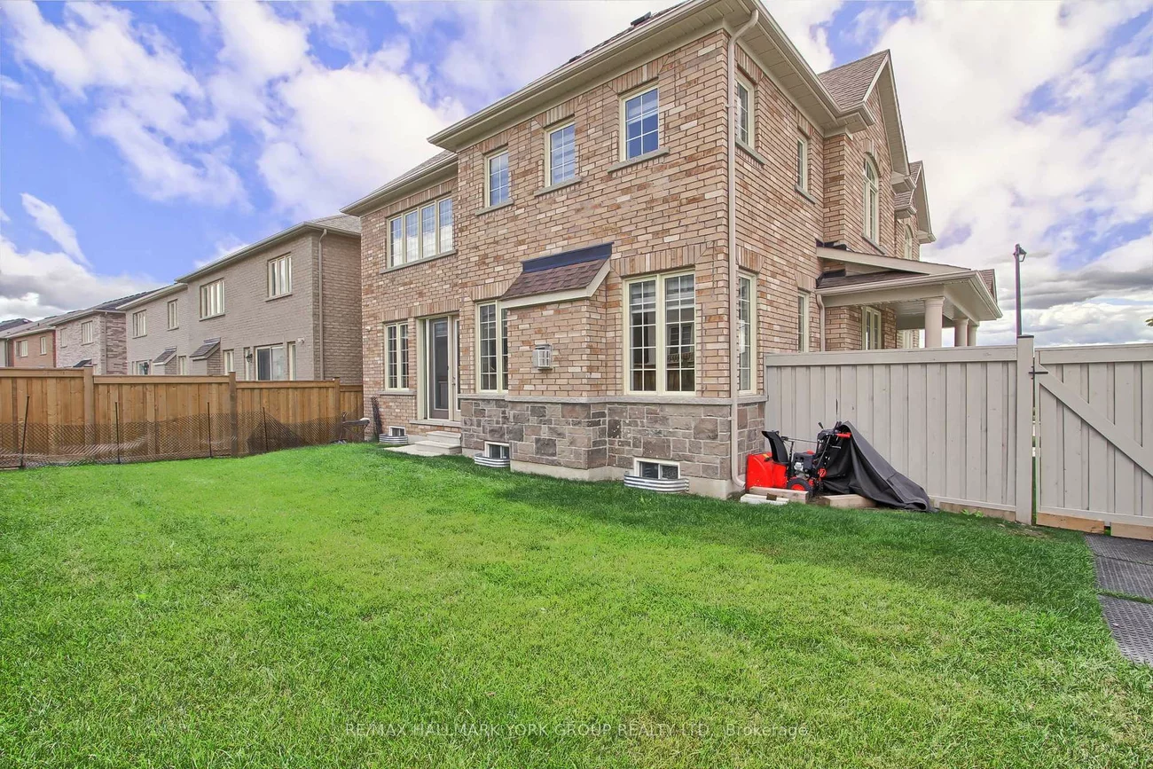 190, Walter English, Queensville, East Gwillimbury