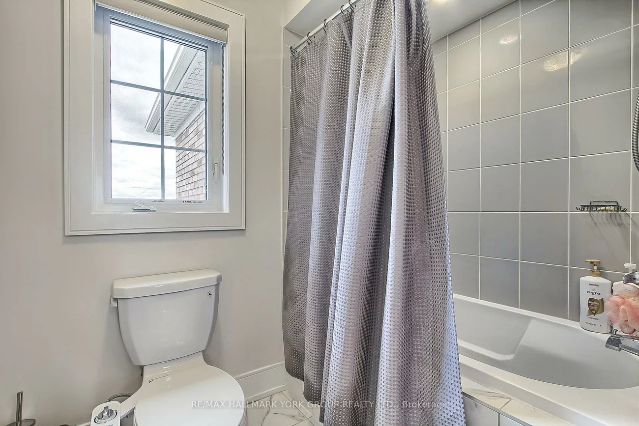 190, Walter English, Queensville, East Gwillimbury