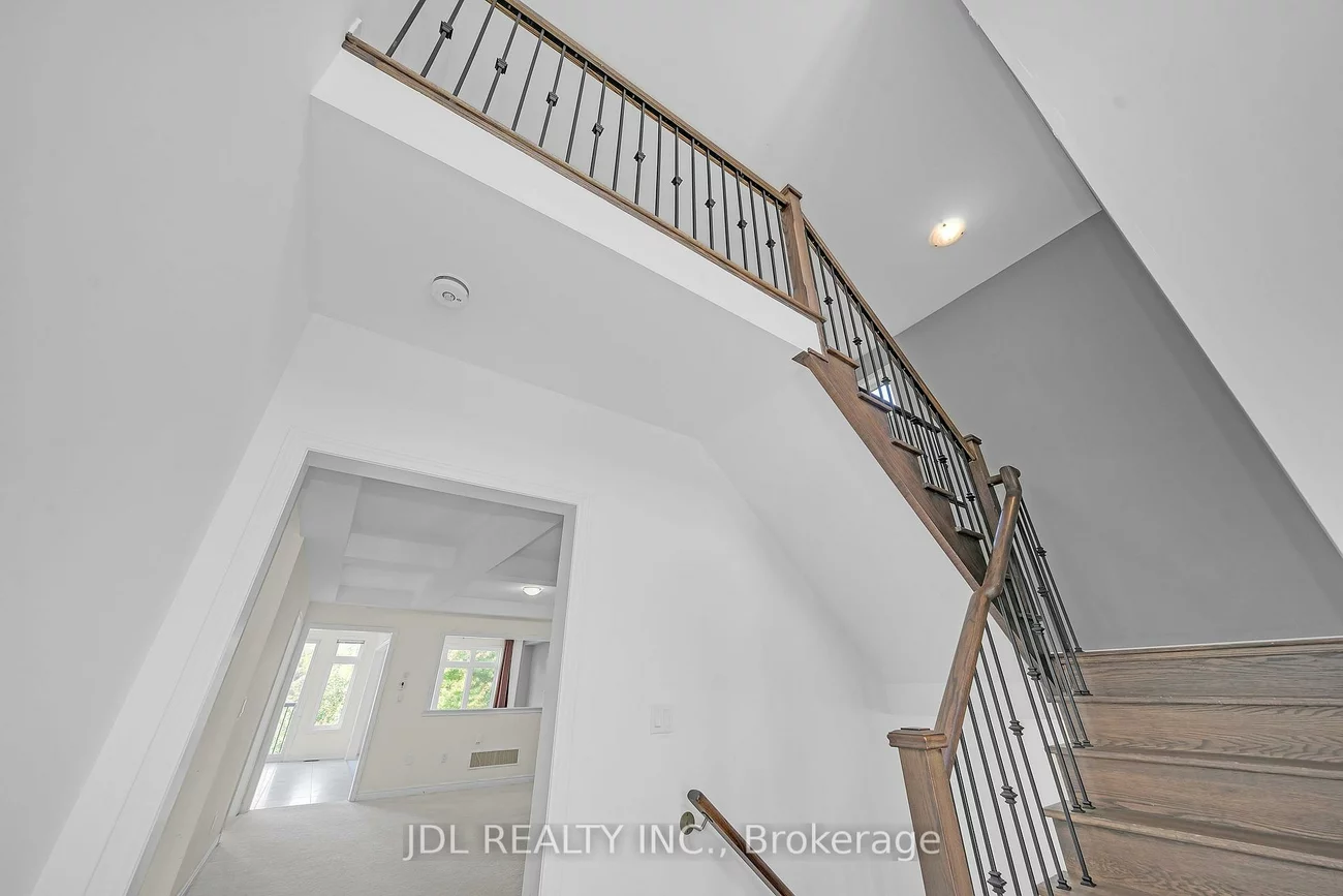 24, Forest Edge, Holland Landing, East Gwillimbury