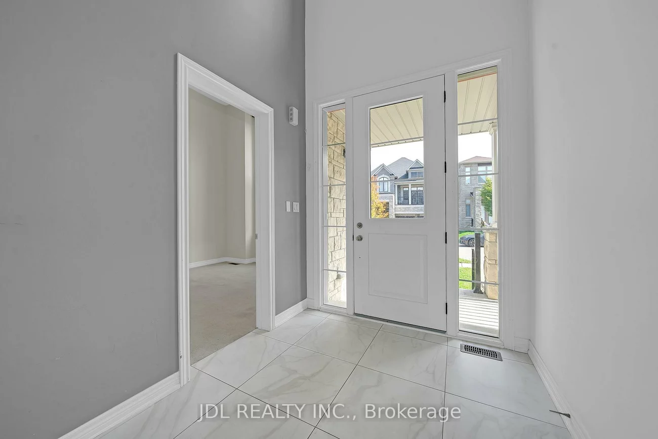 24, Forest Edge, Holland Landing, East Gwillimbury