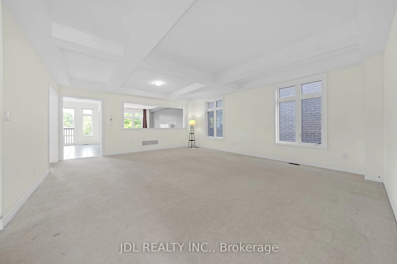 24, Forest Edge, Holland Landing, East Gwillimbury