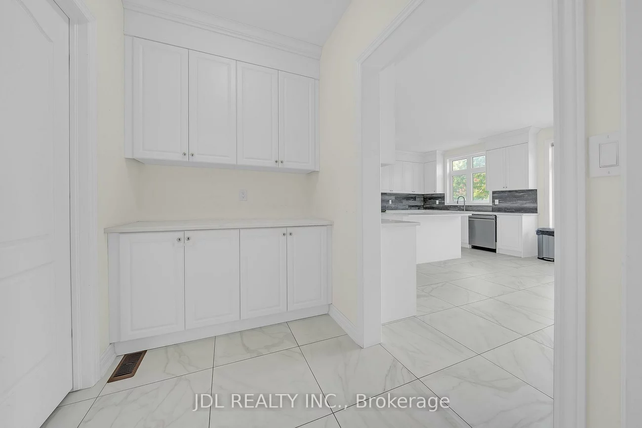 24, Forest Edge, Holland Landing, East Gwillimbury