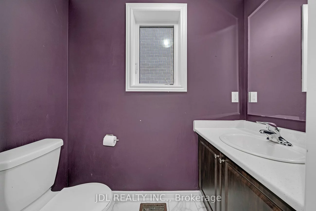24, Forest Edge, Holland Landing, East Gwillimbury