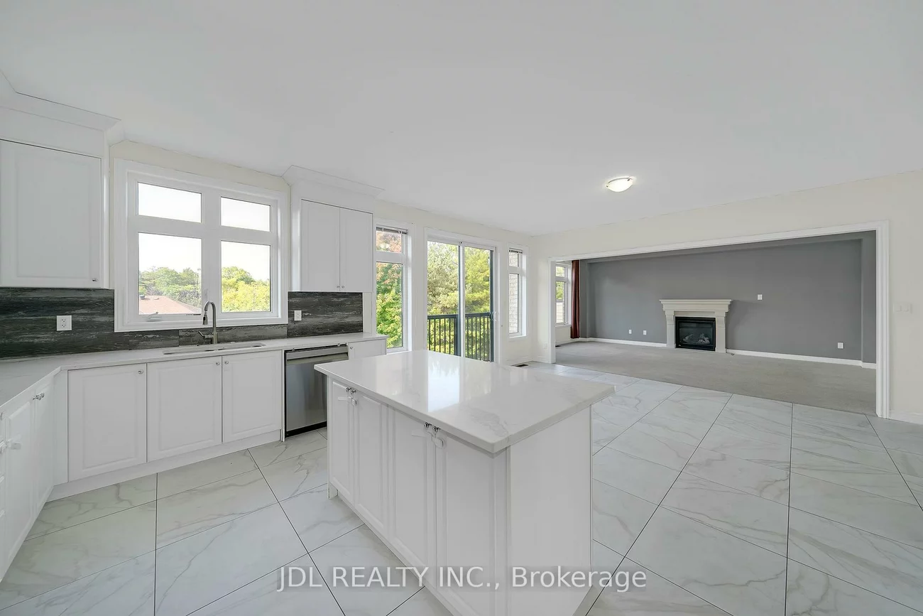 24, Forest Edge, Holland Landing, East Gwillimbury