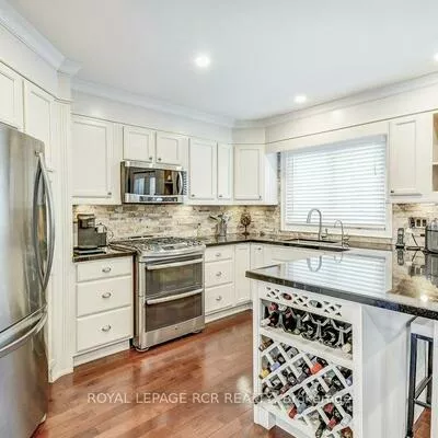 199, King, Mt Albert, East Gwillimbury
