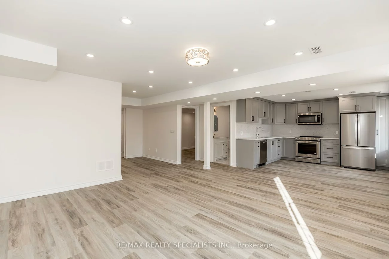 53, Ladder, Sharon, East Gwillimbury