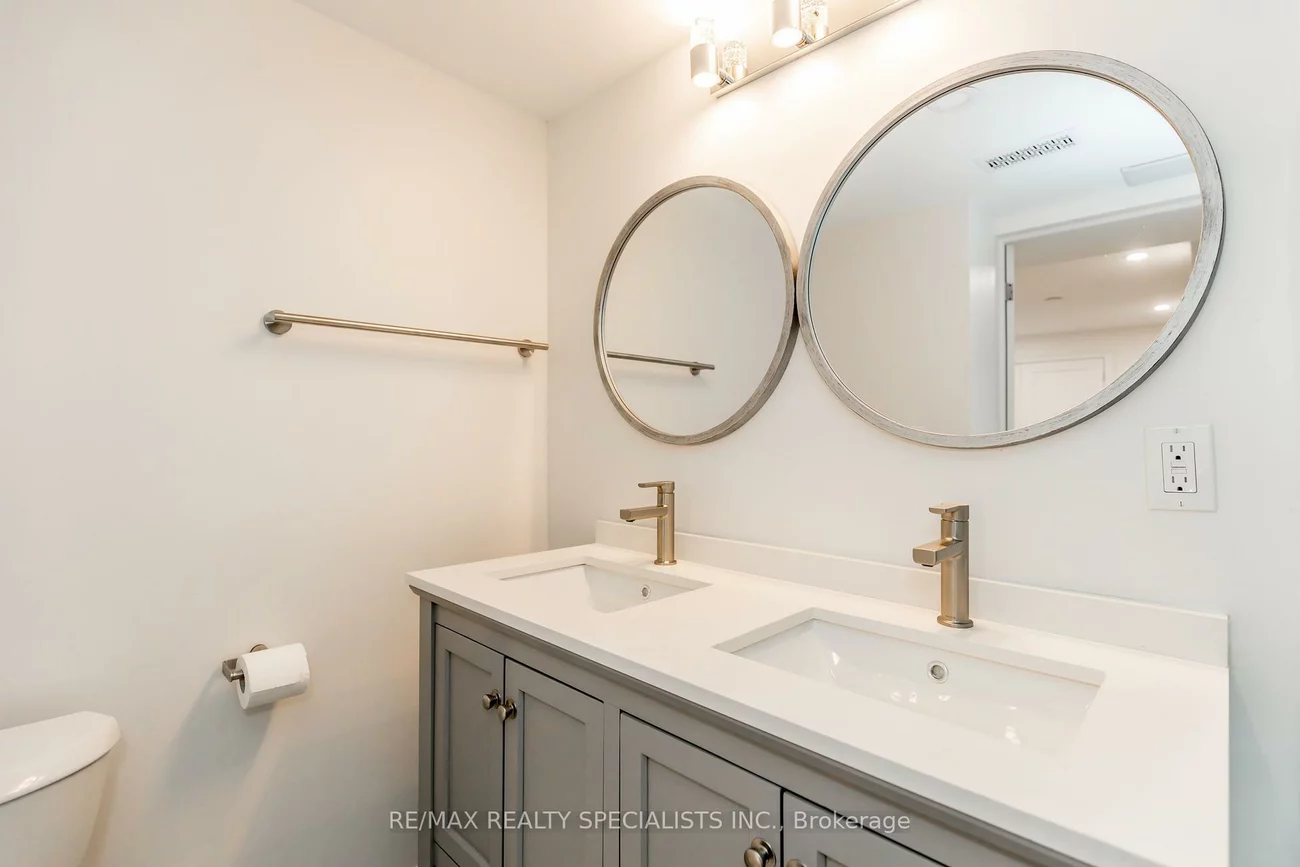 53, Ladder, Sharon, East Gwillimbury