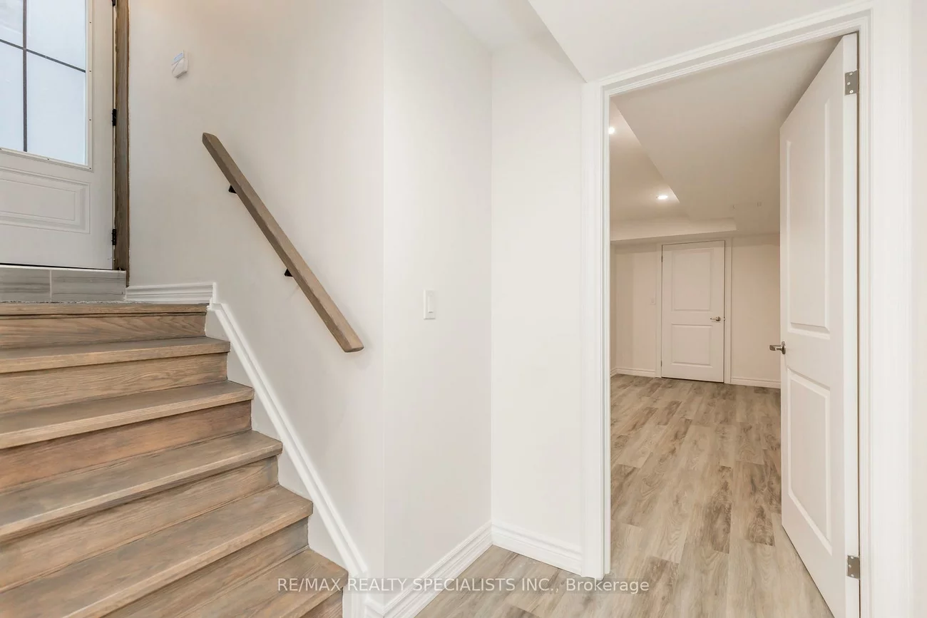 53, Ladder, Sharon, East Gwillimbury