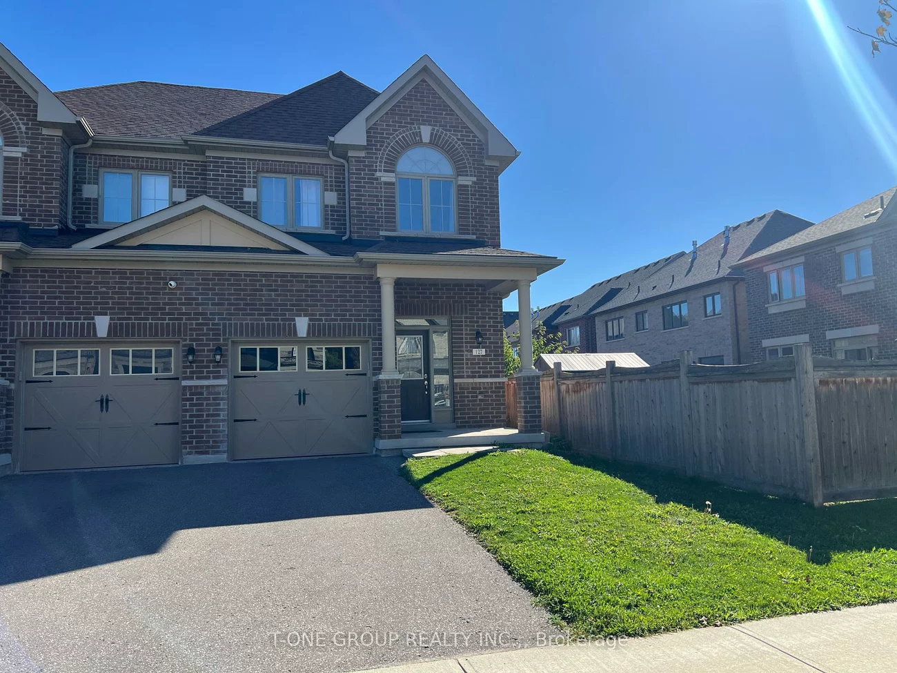 127, Countryman, Sharon, East Gwillimbury