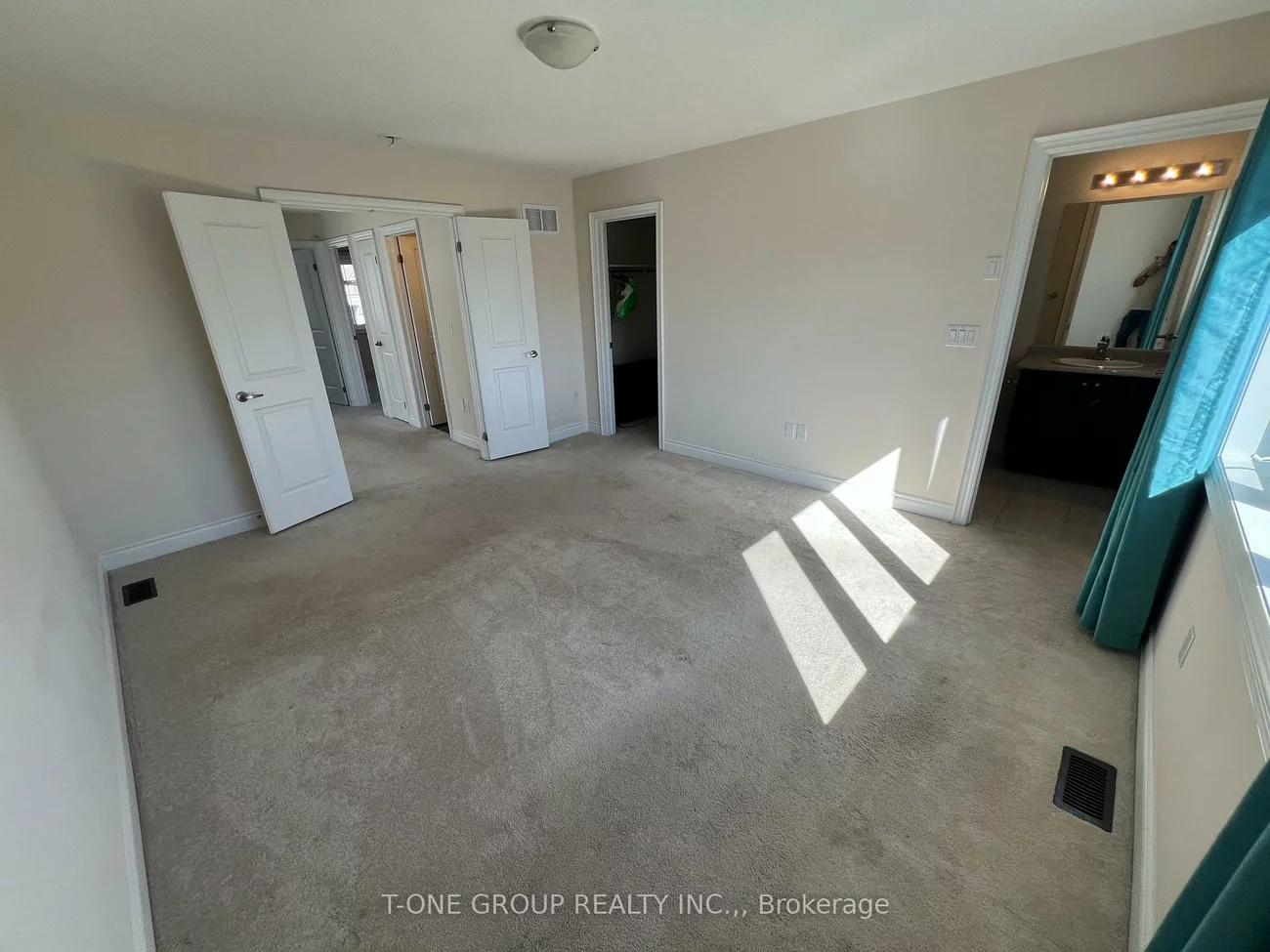 127, Countryman, Sharon, East Gwillimbury