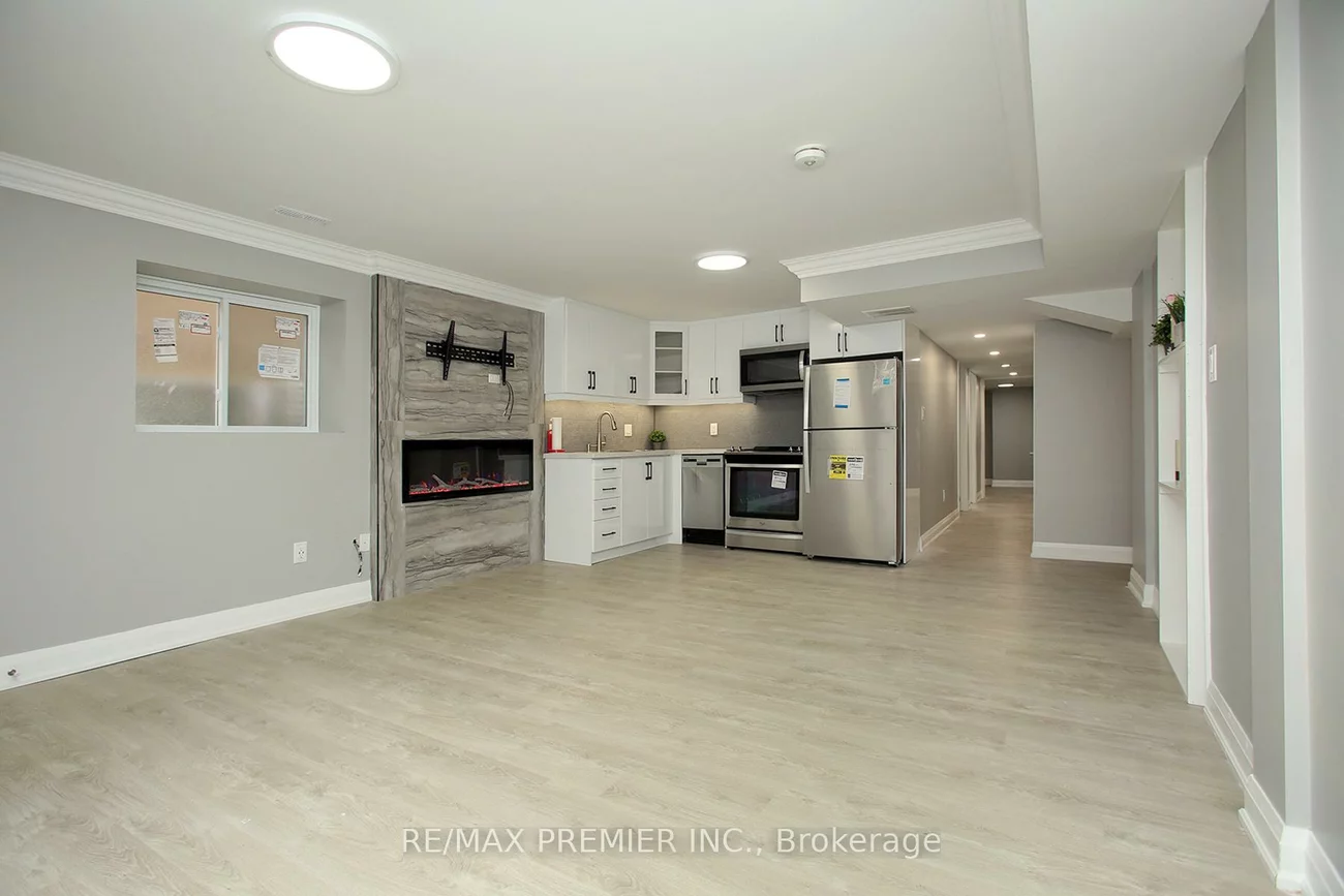 43, Leaden Hall, Queensville, East Gwillimbury