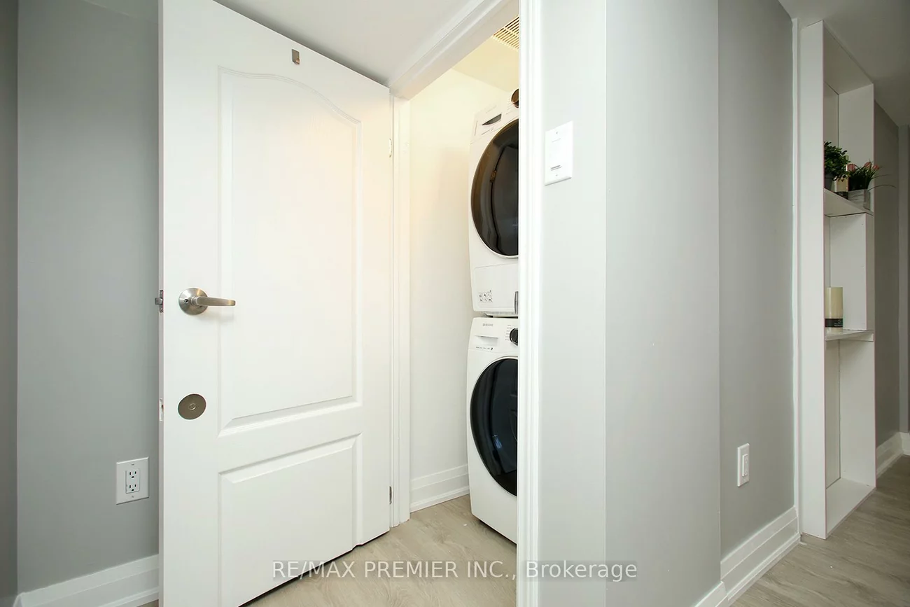 43, Leaden Hall, Queensville, East Gwillimbury