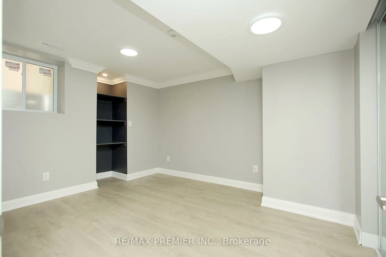 43, Leaden Hall, Queensville, East Gwillimbury
