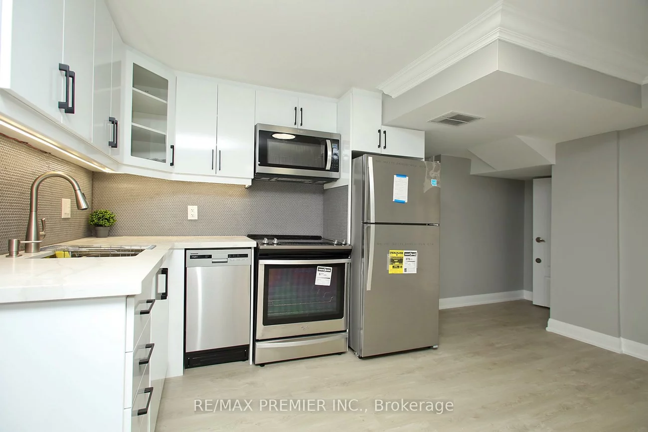 43, Leaden Hall, Queensville, East Gwillimbury