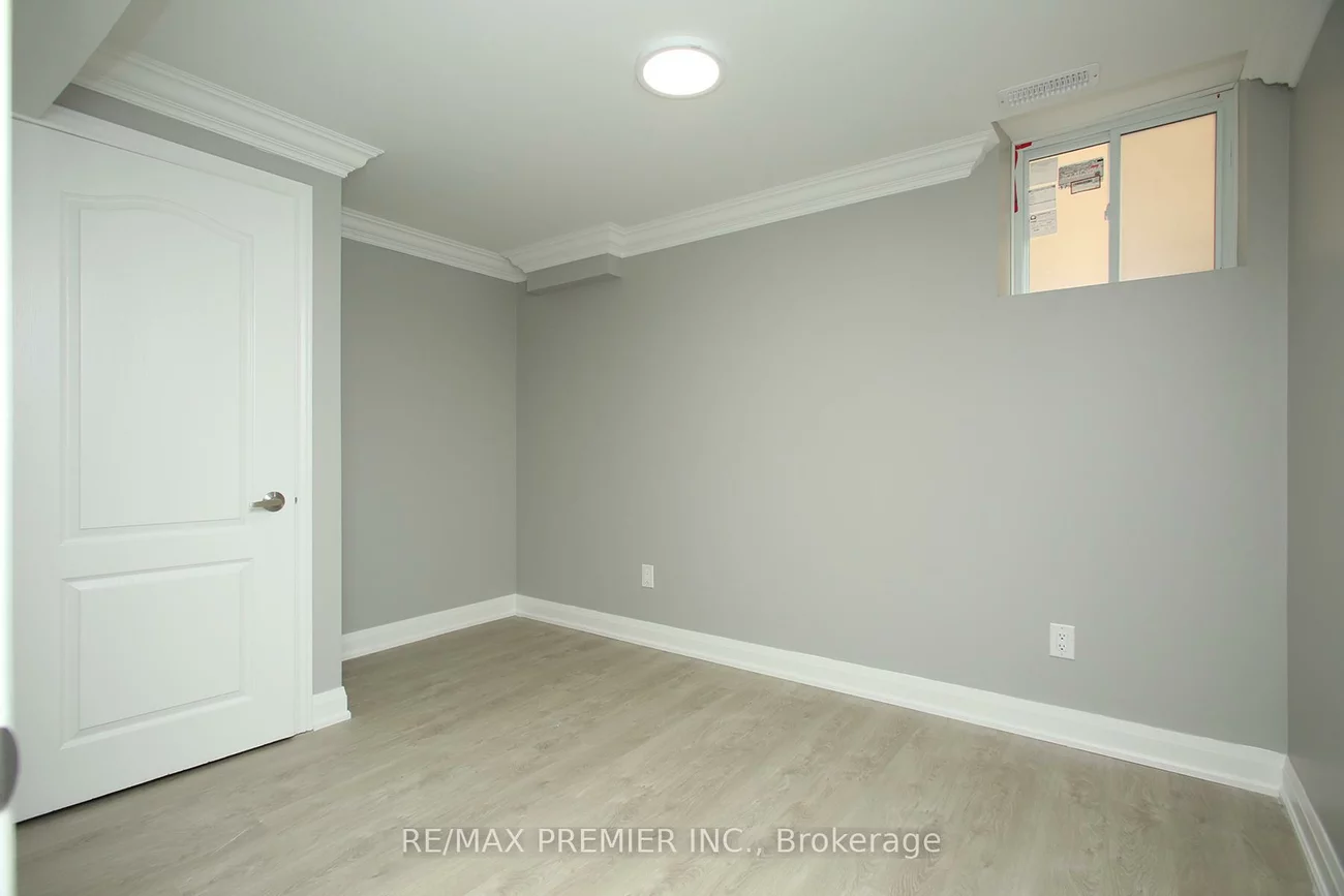 43, Leaden Hall, Queensville, East Gwillimbury