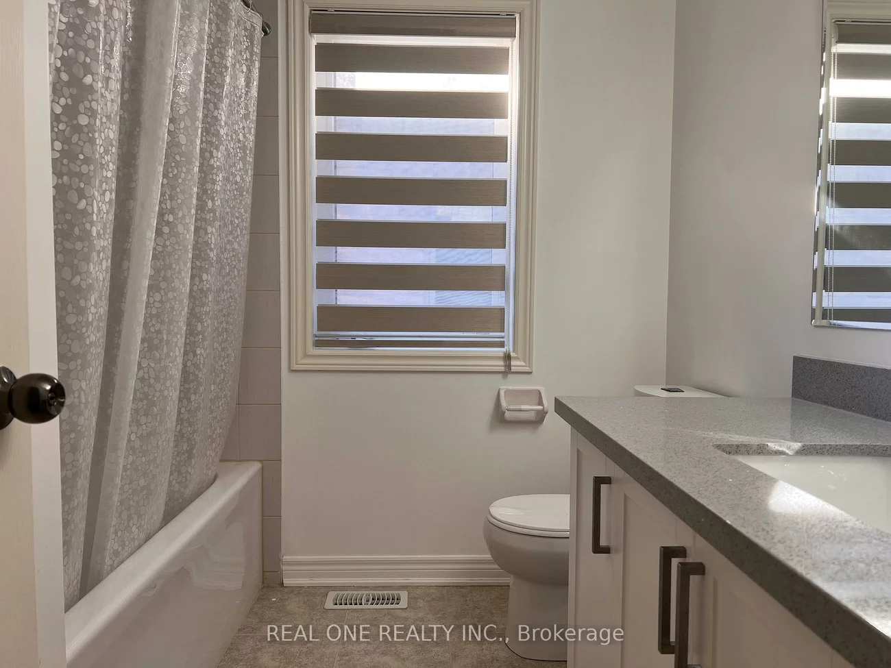 24, Foxberry, Sharon, East Gwillimbury