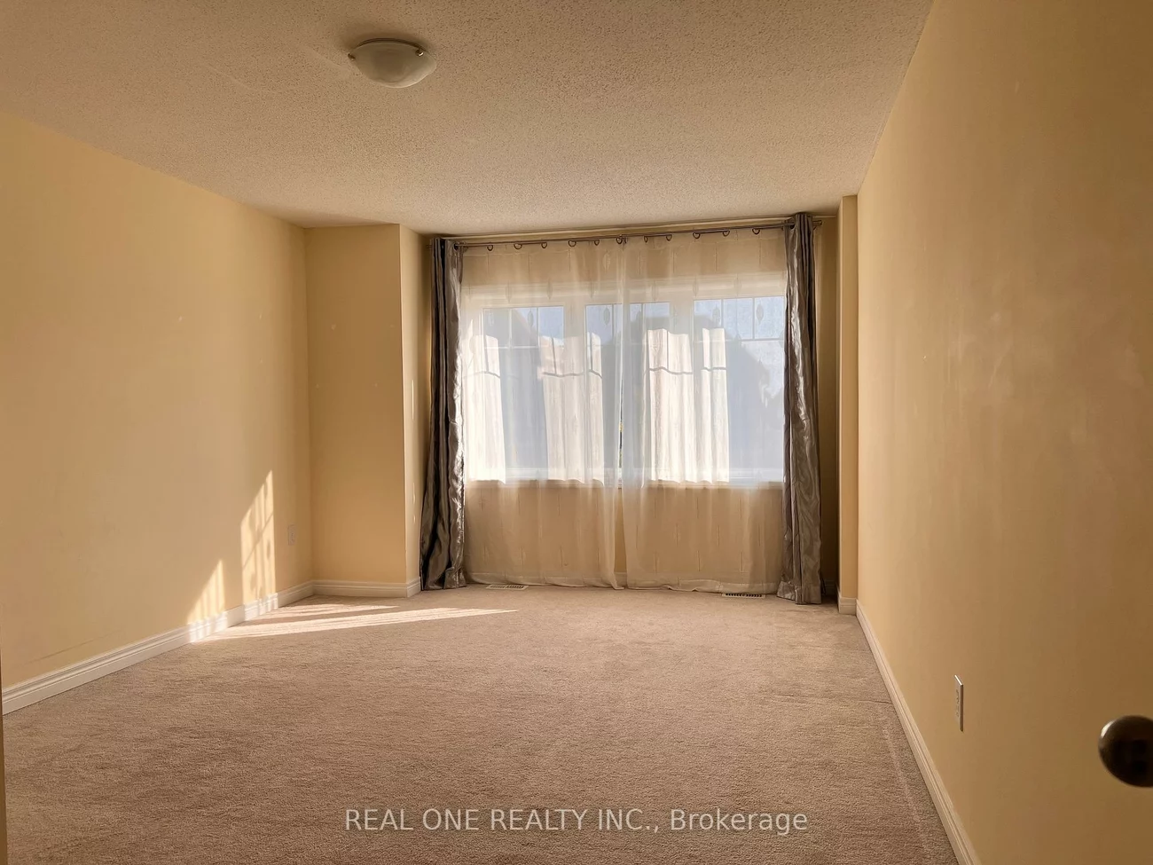 24, Foxberry, Sharon, East Gwillimbury