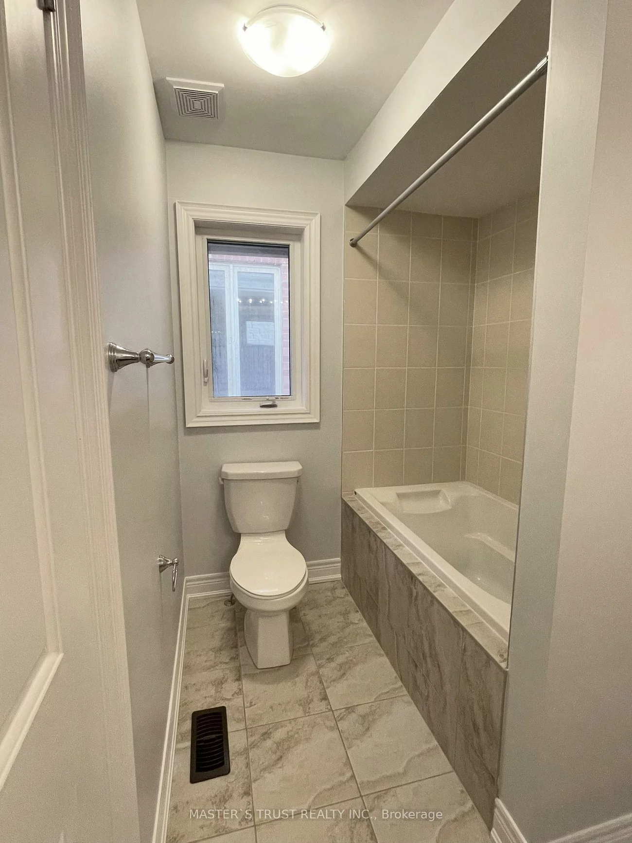18, CLIFFORD FAIRBARN, Queensville, East Gwillimbury