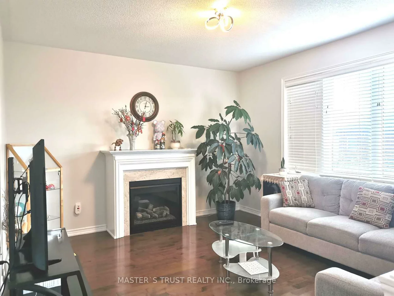 115, Herefordshire, Rural East Gwillimbury, East Gwillimbury