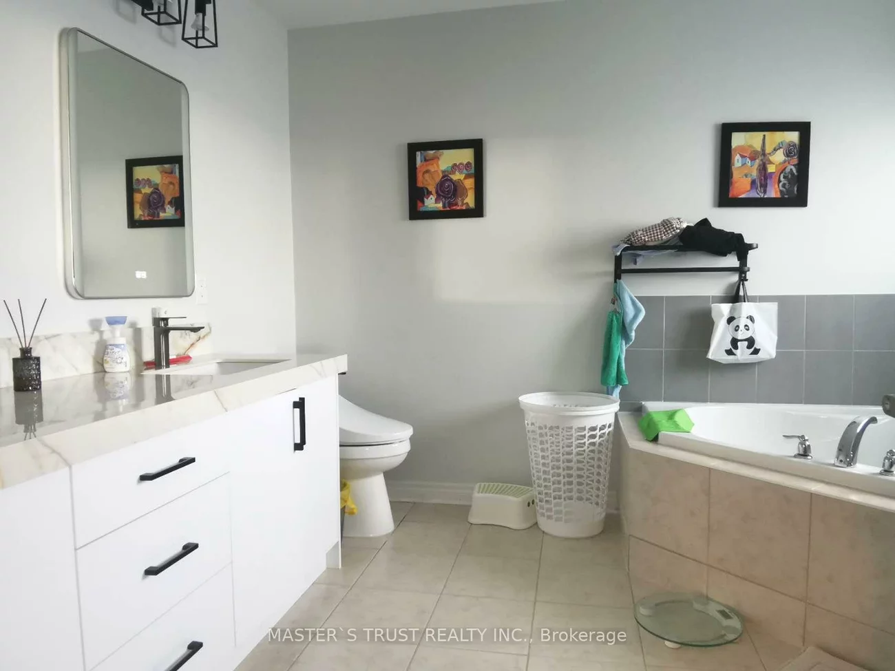 115, Herefordshire, Rural East Gwillimbury, East Gwillimbury