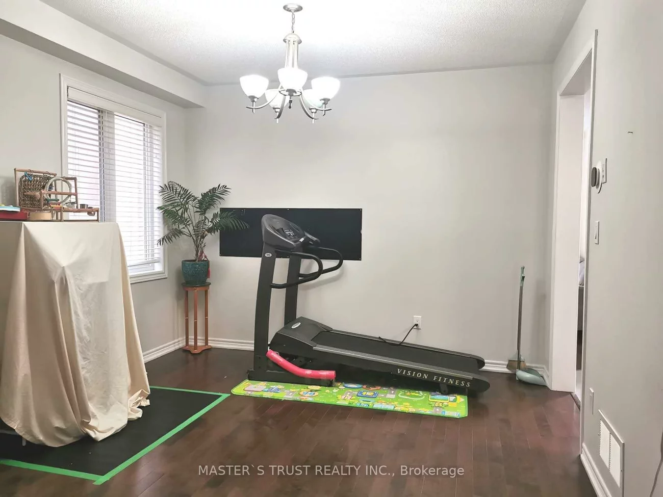 115, Herefordshire, Rural East Gwillimbury, East Gwillimbury