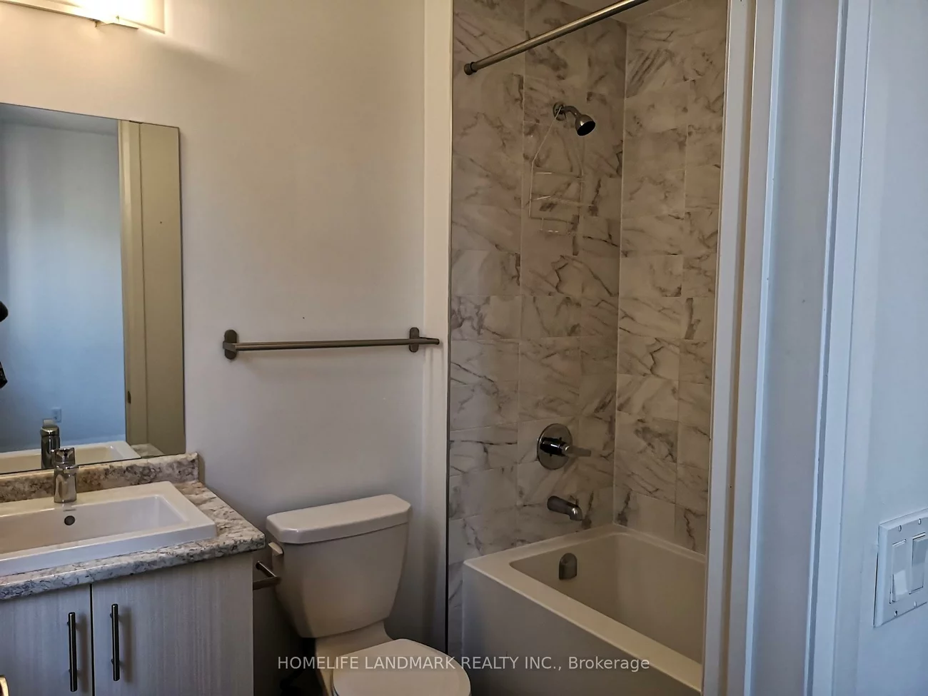 31, Snap Dragon, Holland Landing, East Gwillimbury