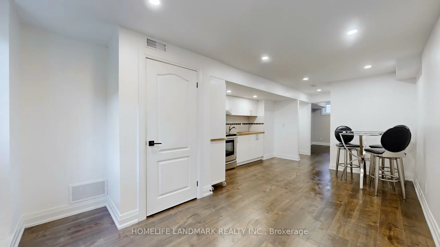 1661, Mount Albert, Sharon, East Gwillimbury