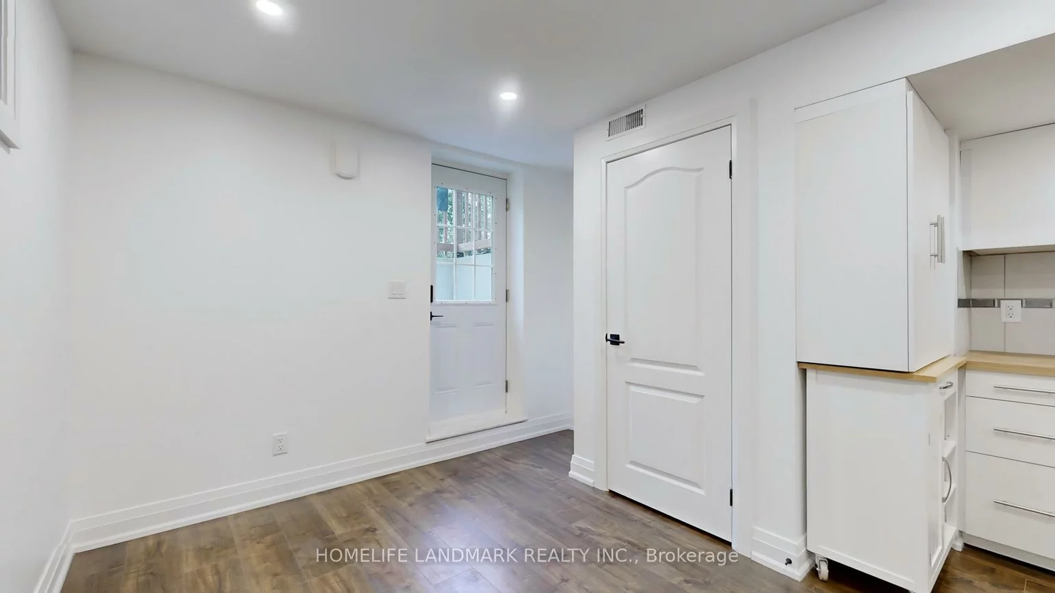 1661, Mount Albert, Sharon, East Gwillimbury