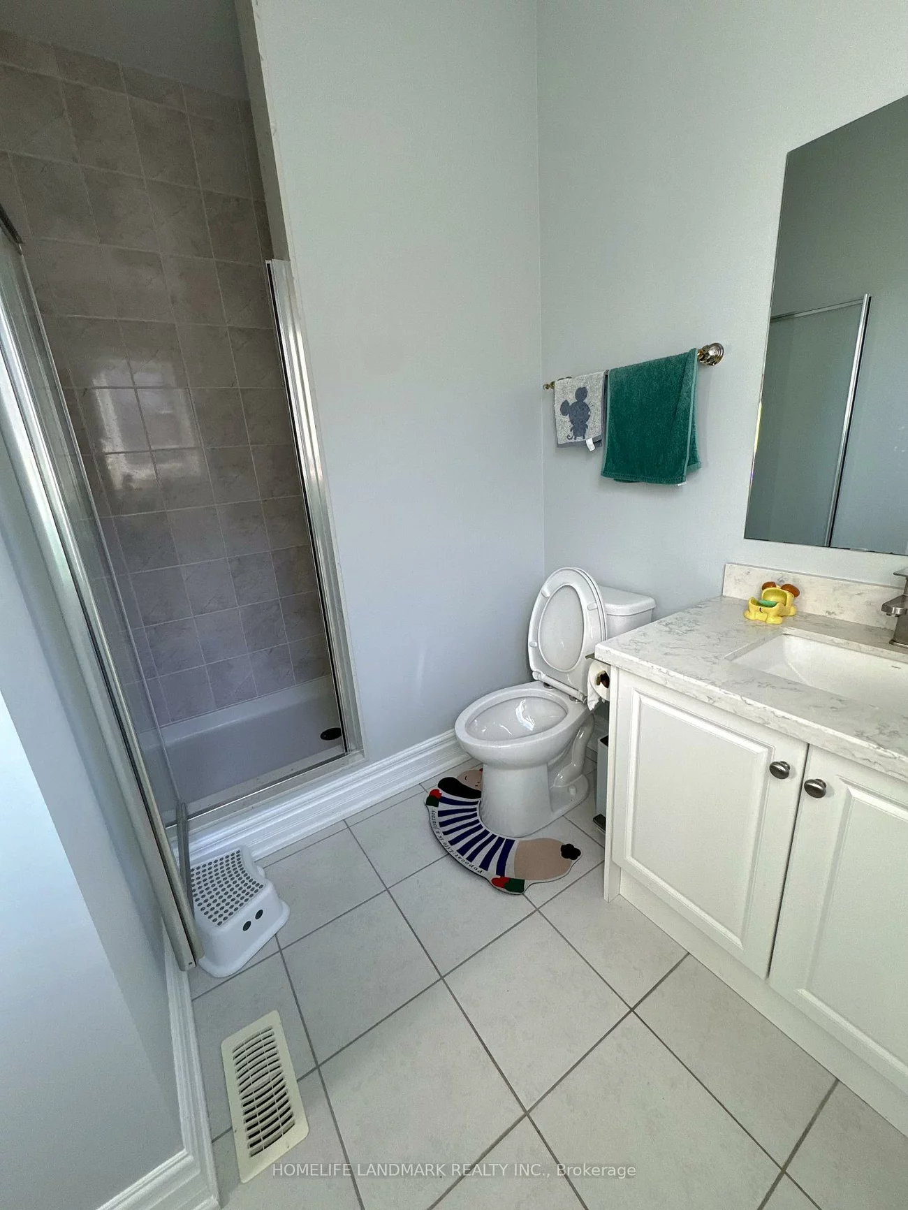 34, Manor Hampton, Sharon, East Gwillimbury