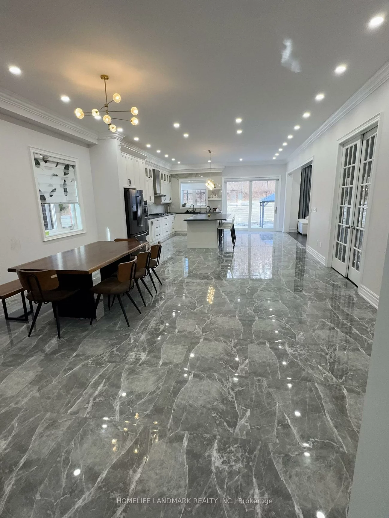 34, Manor Hampton, Sharon, East Gwillimbury