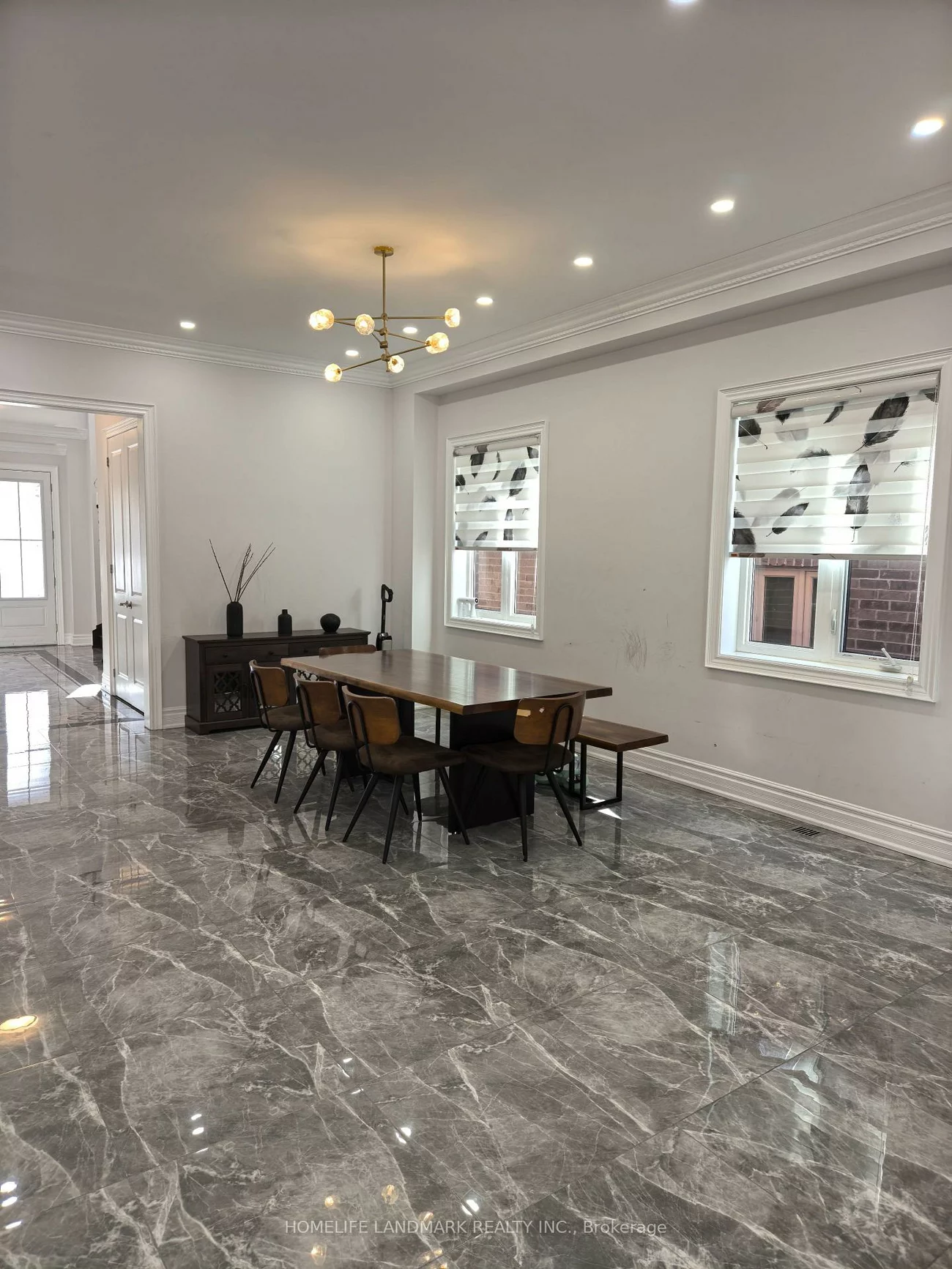 34, Manor Hampton, Sharon, East Gwillimbury